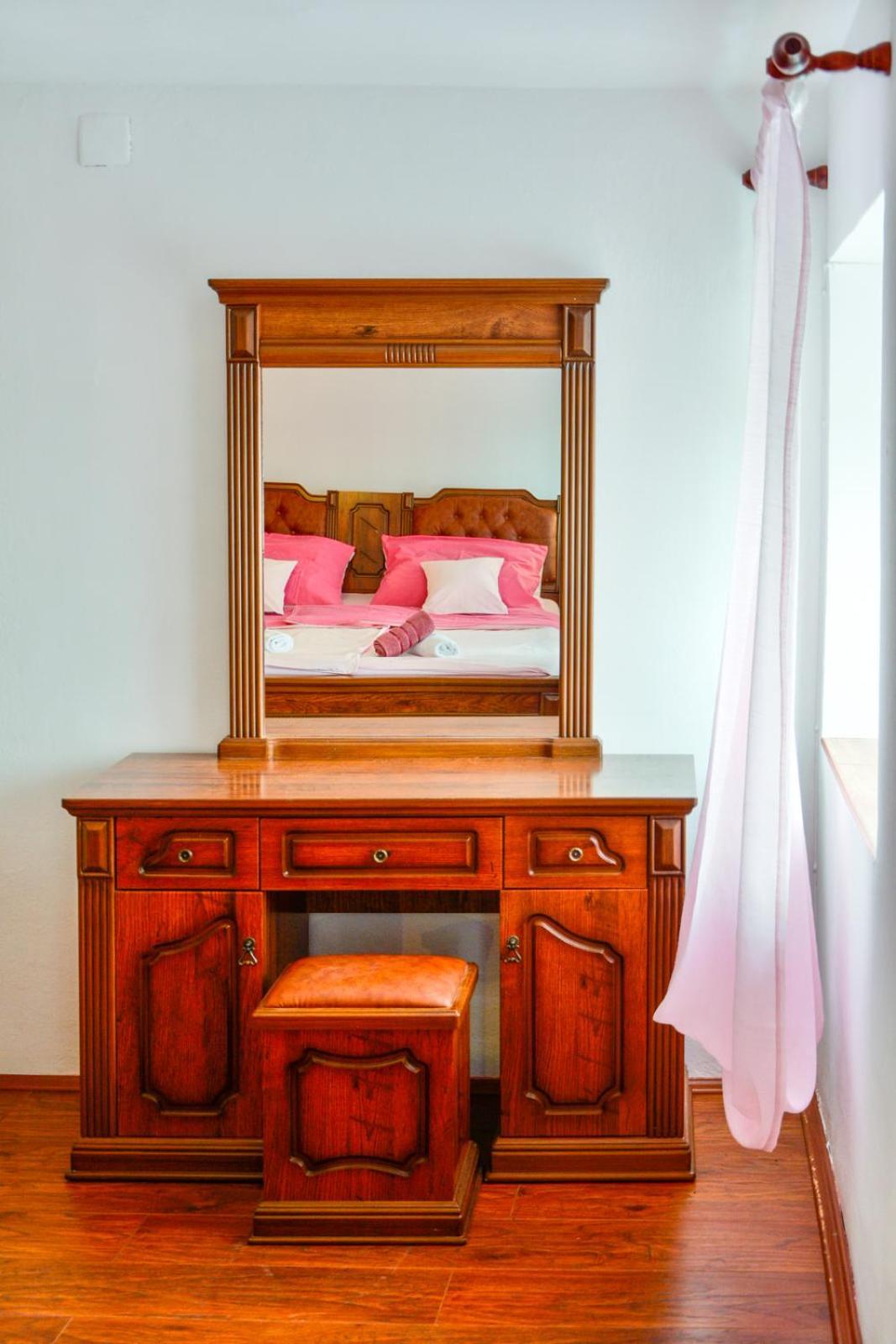 Vacation Home Tea Senj  Ngoại thất bức ảnh