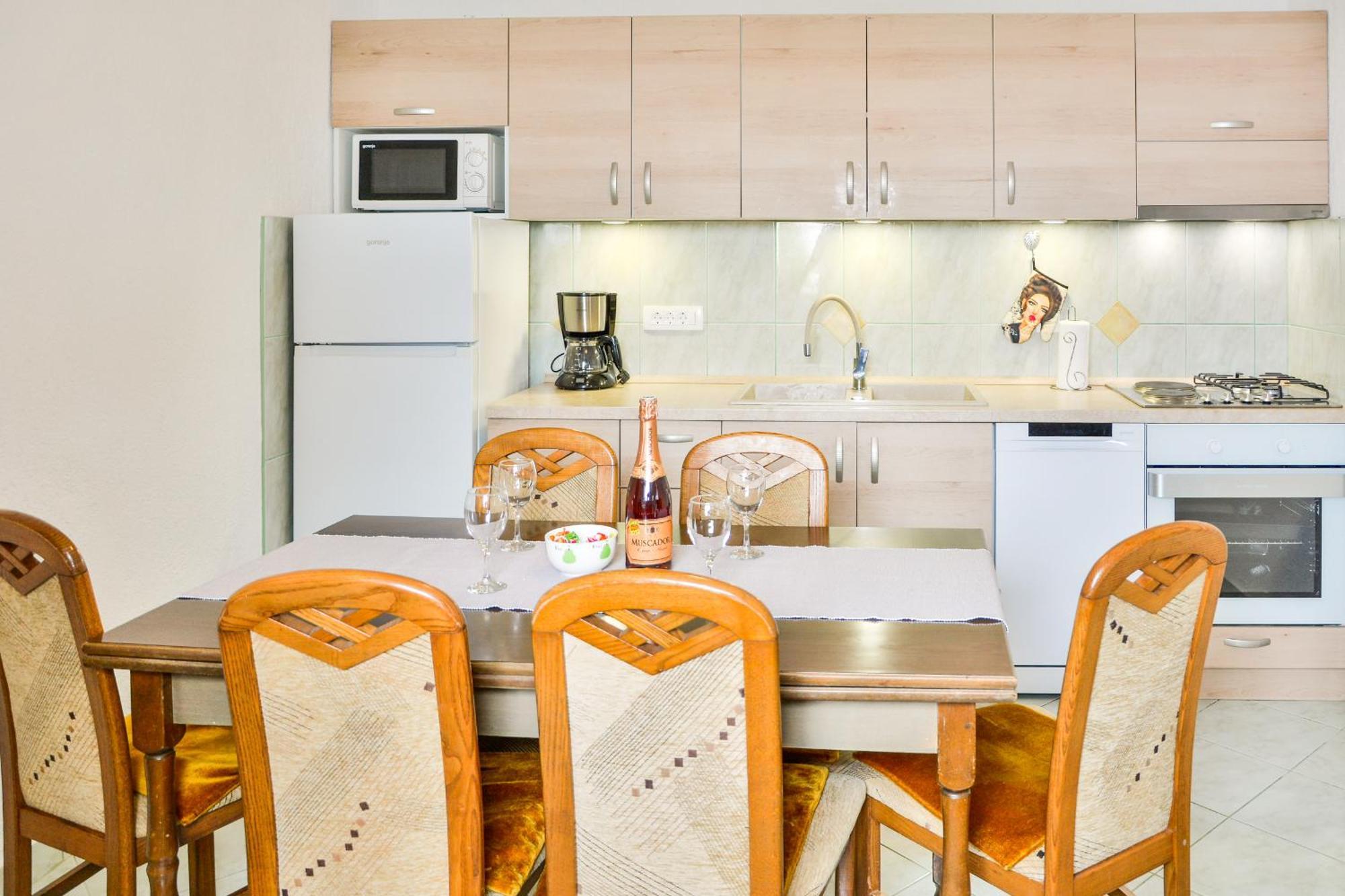 Vacation Home Tea Senj  Ngoại thất bức ảnh